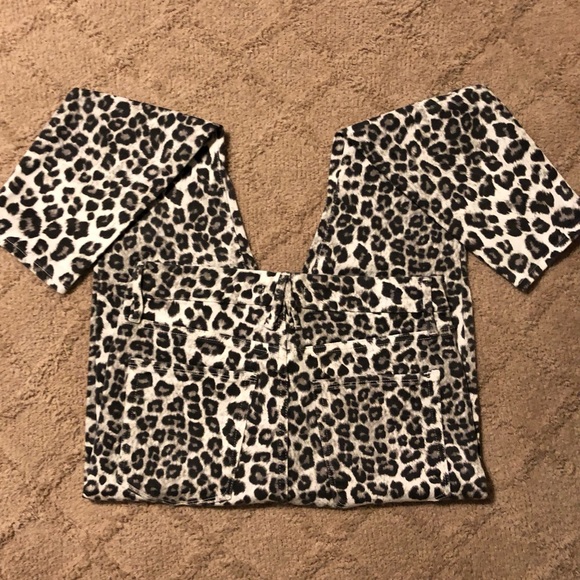 Good American - Good Waist Crop - Leopard, Size 27 - Picture 3 of 6